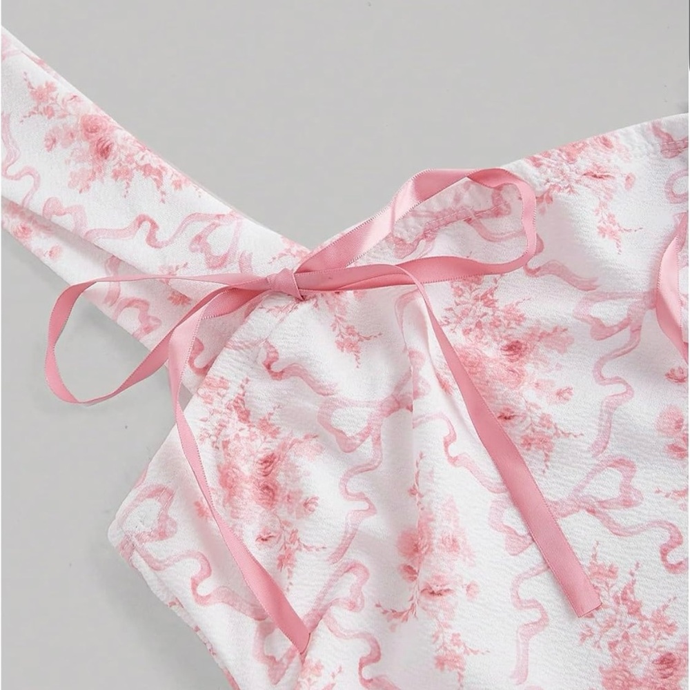 Make Me Chic - NWT - Pink Floral Tank Top - Picture 3 of 4